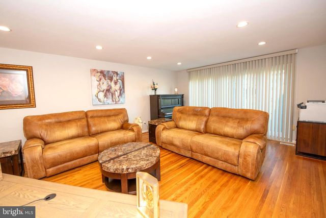 2556 KIRK DR, Huntingdon Valley, PA 19006