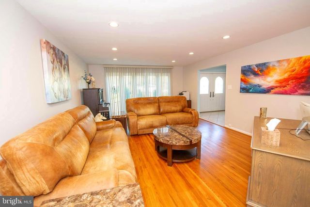 2556 KIRK DR, Huntingdon Valley, PA 19006