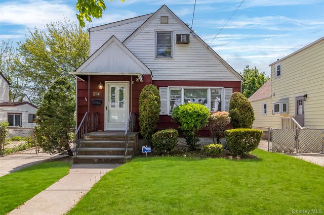 24 Spring Garden Street, Valley Stream, NY 11580