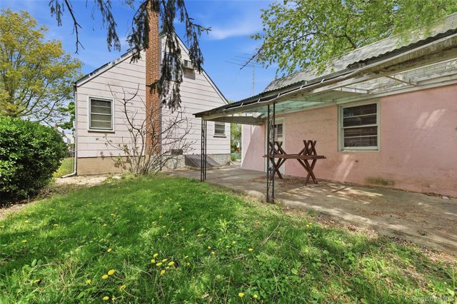 24 Spring Garden Street, Valley Stream, NY 11580