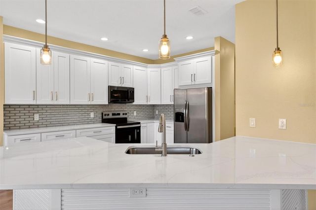 18172 THORNHILL GRAND CIRCLE, Orlando, FL 32820