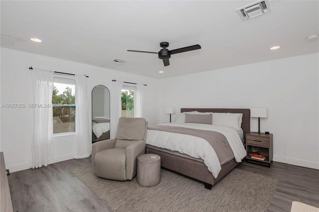 1066 NE 35th Street, Oakland Park, FL 33334