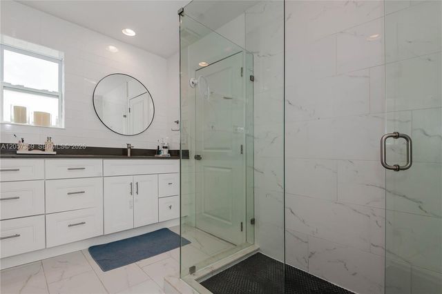 1066 NE 35th Street, Oakland Park, FL 33334