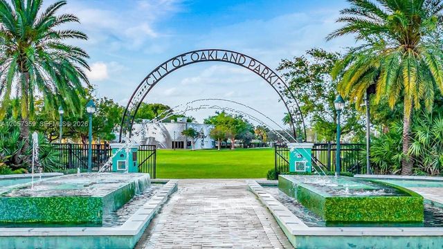 1066 NE 35th Street, Oakland Park, FL 33334