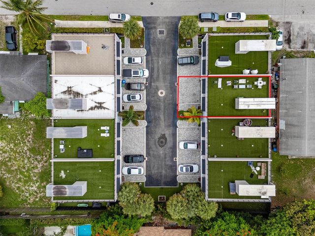 1066 NE 35th Street, Oakland Park, FL 33334