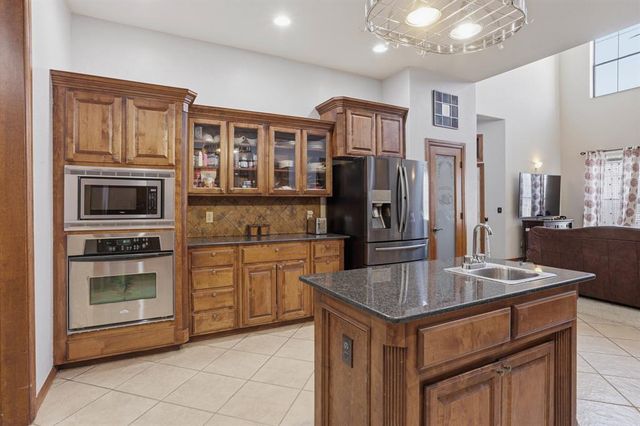 21353 Highlander Ridge Drive, Edmond, OK 73012