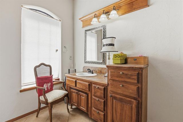 21353 Highlander Ridge Drive, Edmond, OK 73012