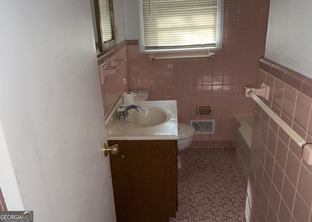 135 Brookside Drive, Elberton, GA 30635