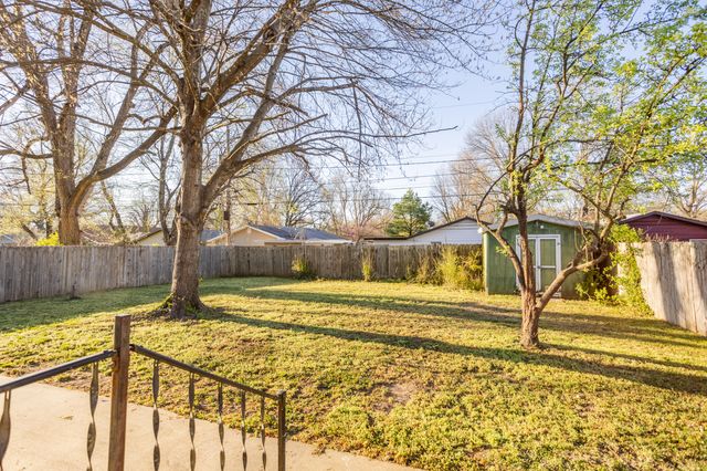 1514 E Wayland Street, Springfield, MO 65804