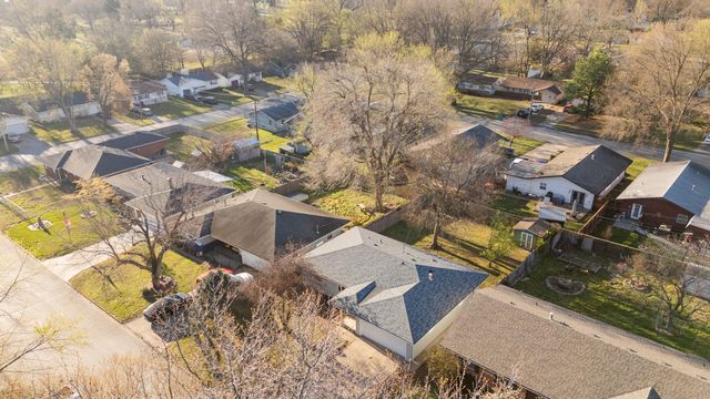 1514 E Wayland Street, Springfield, MO 65804