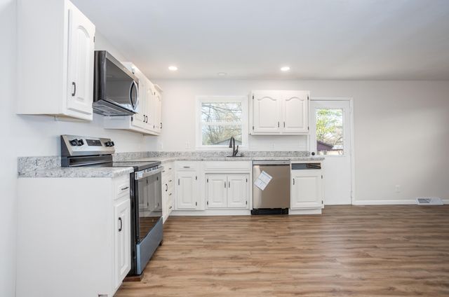 1514 E Wayland Street, Springfield, MO 65804