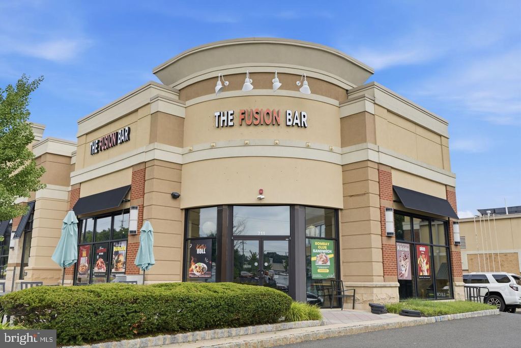 711 EASTON RD, WARRINGTON, PA 18976 — exterior