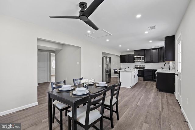 186 LAMBERT DR, Manassas Park, VA 20111