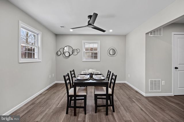 186 LAMBERT DR, Manassas Park, VA 20111