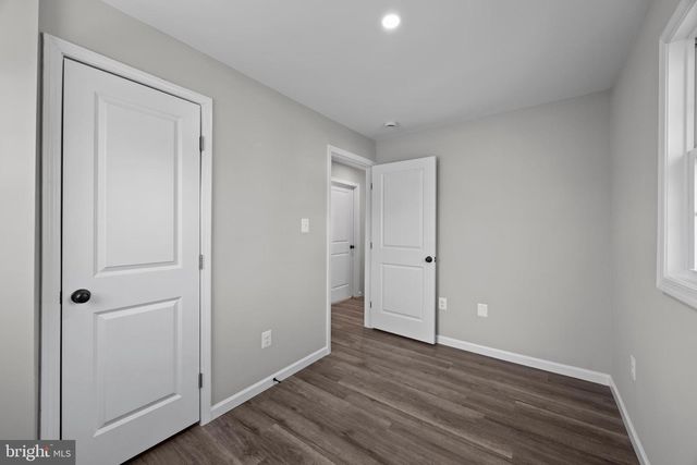 186 LAMBERT DR, Manassas Park, VA 20111