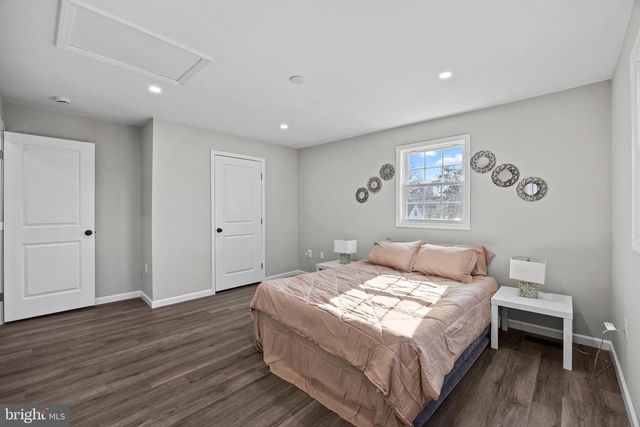 186 LAMBERT DR, Manassas Park, VA 20111