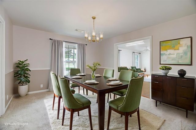 106 Woodland Road, Lake Jackson, TX 77566