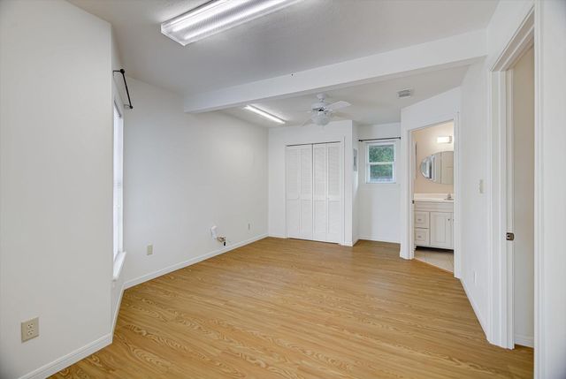 106 Woodland Road, Lake Jackson, TX 77566