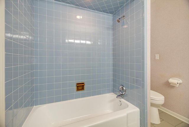 106 Woodland Road, Lake Jackson, TX 77566