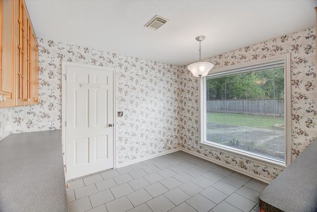 106 Woodland Road, Lake Jackson, TX 77566