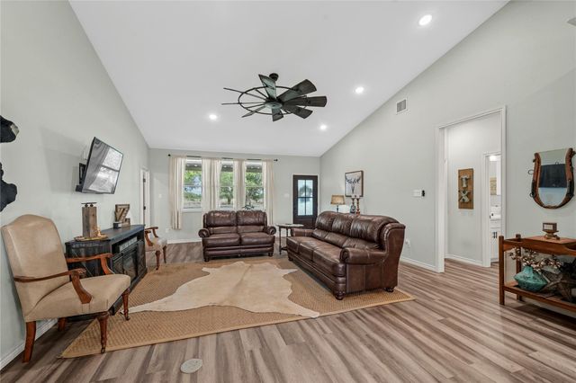 5403 Kunz Road, Needville, TX 77461