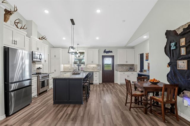 5403 Kunz Road, Needville, TX 77461