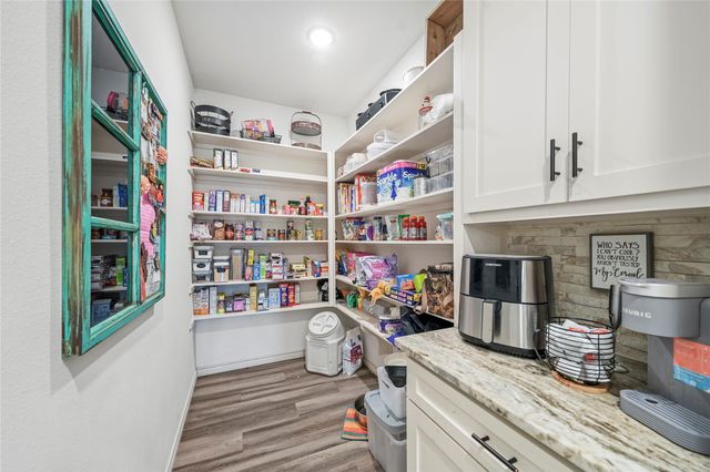 5403 Kunz Road, Needville, TX 77461