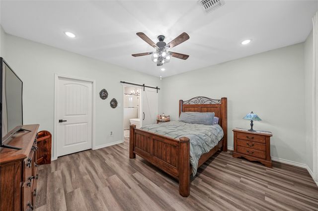 5403 Kunz Road, Needville, TX 77461
