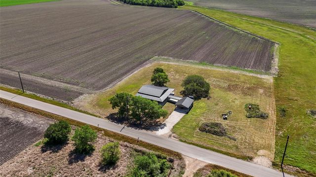 5403 Kunz Road, Needville, TX 77461