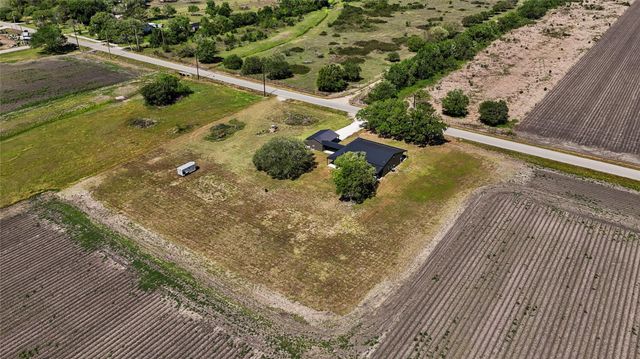 5403 Kunz Road, Needville, TX 77461