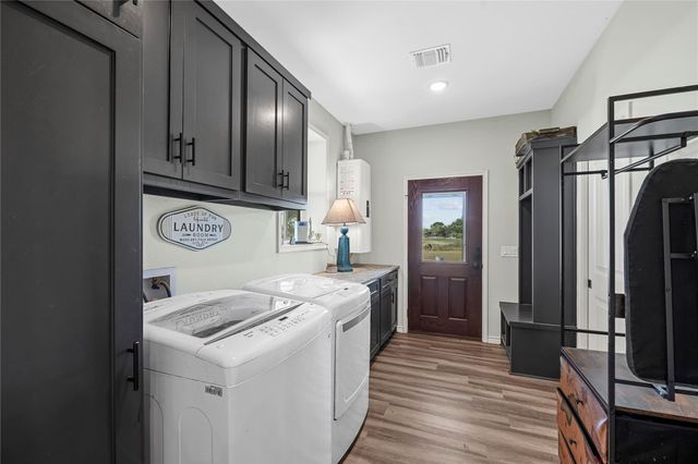 5403 Kunz Road, Needville, TX 77461