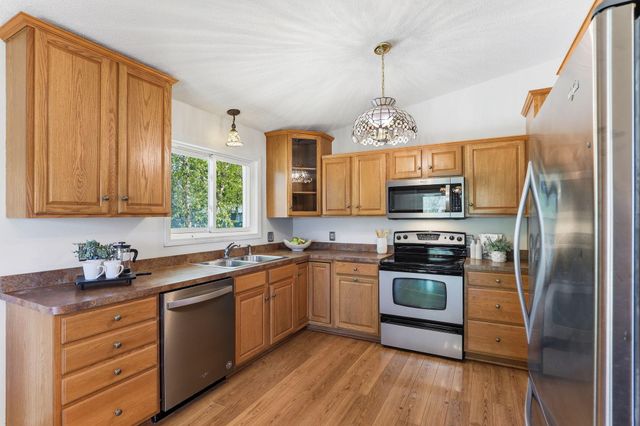 11724 67th Place N, Maple Grove, MN 55369