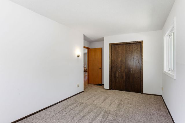 11724 67th Place N, Maple Grove, MN 55369