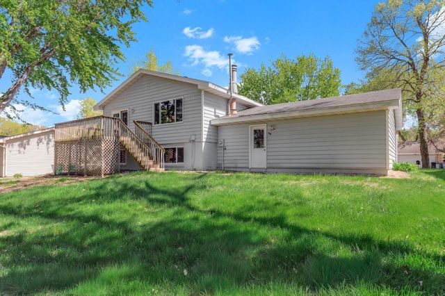 11724 67th Place N, Maple Grove, MN 55369