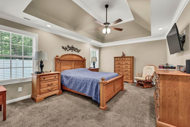 883 Terraceside Cir, Clarksville, TN 37040