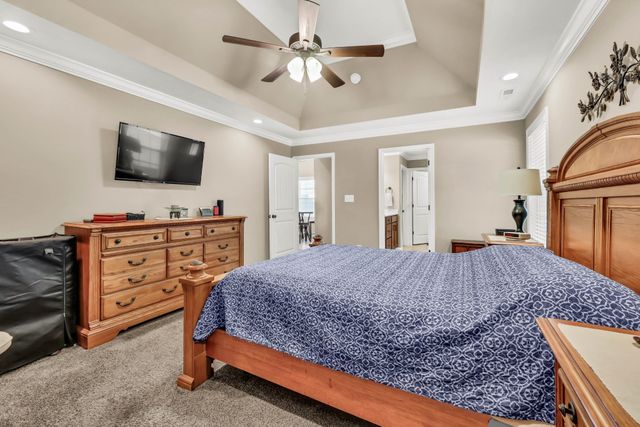 883 Terraceside Cir, Clarksville, TN 37040