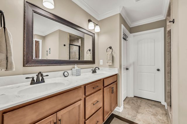 883 Terraceside Cir, Clarksville, TN 37040