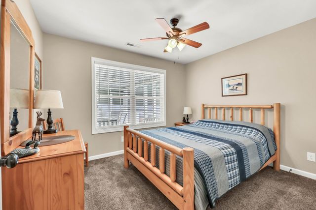 883 Terraceside Cir, Clarksville, TN 37040