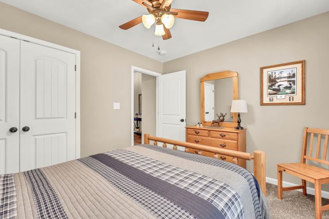 883 Terraceside Cir, Clarksville, TN 37040