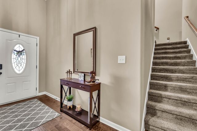 883 Terraceside Cir, Clarksville, TN 37040
