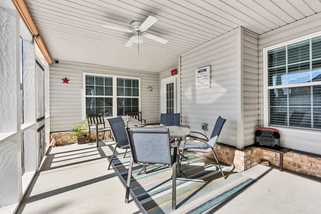 883 Terraceside Cir, Clarksville, TN 37040