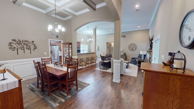 883 Terraceside Cir, Clarksville, TN 37040