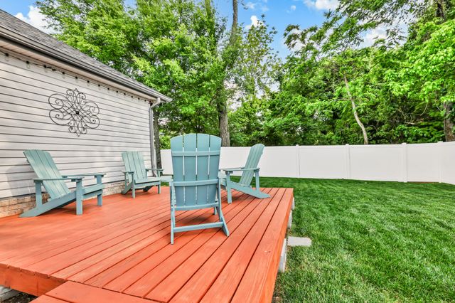 883 Terraceside Cir, Clarksville, TN 37040