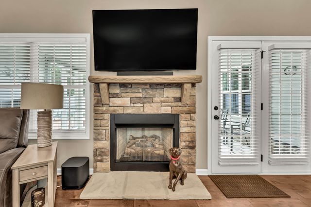 883 Terraceside Cir, Clarksville, TN 37040