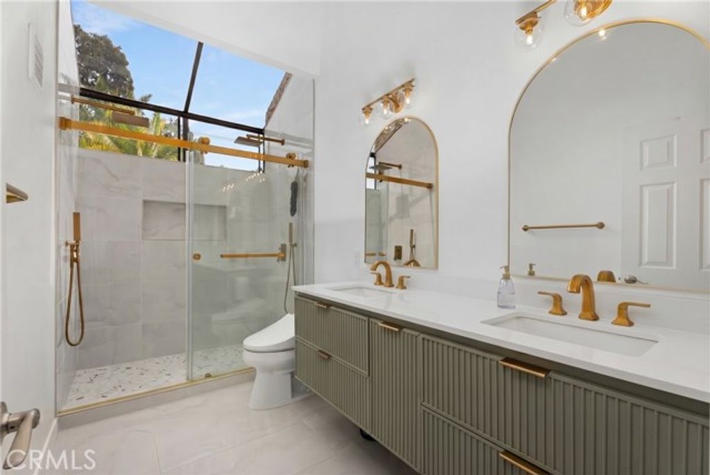 17172 Abalone 211, Huntington Beach, CA 92649