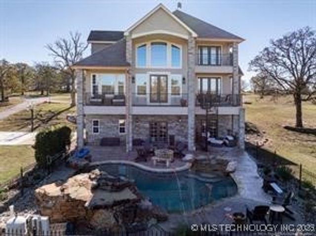 721 Lakeside, Atoka, OK 74525