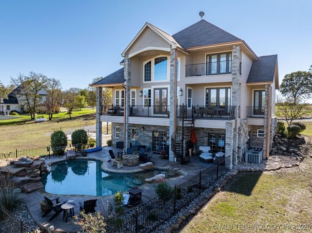 721 Lakeside, Atoka, OK 74525