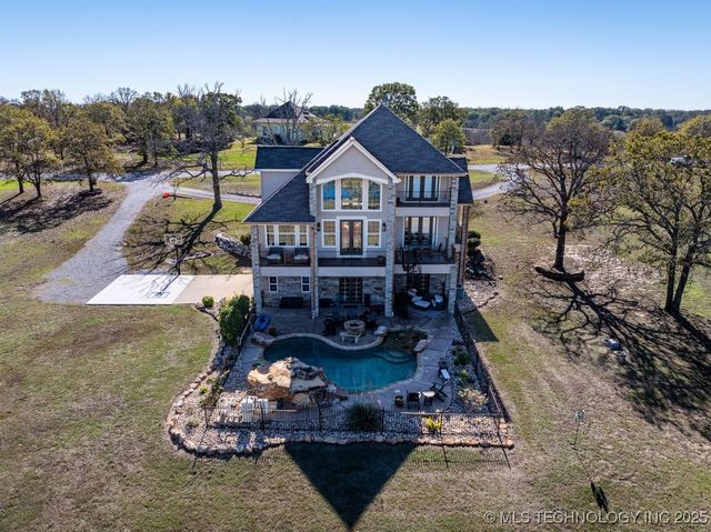 721 Lakeside, Atoka, OK 74525