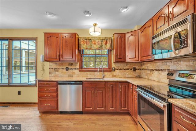 60 BRADFORD WAY, Voorhees, NJ 08043