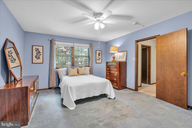 60 BRADFORD WAY, Voorhees, NJ 08043
